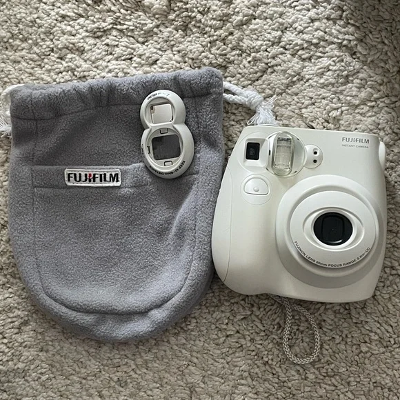 fujifilm instax mini 7s cream white brand new with bag