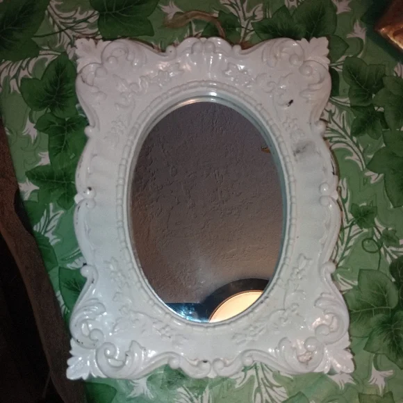 Elegant Vintage White Ornate Wall Mirror 10