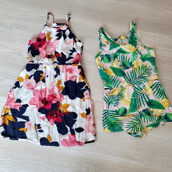 ♥️ 5 For $25 Girls bundle of 2 Old Navy Dress and Romper size Small