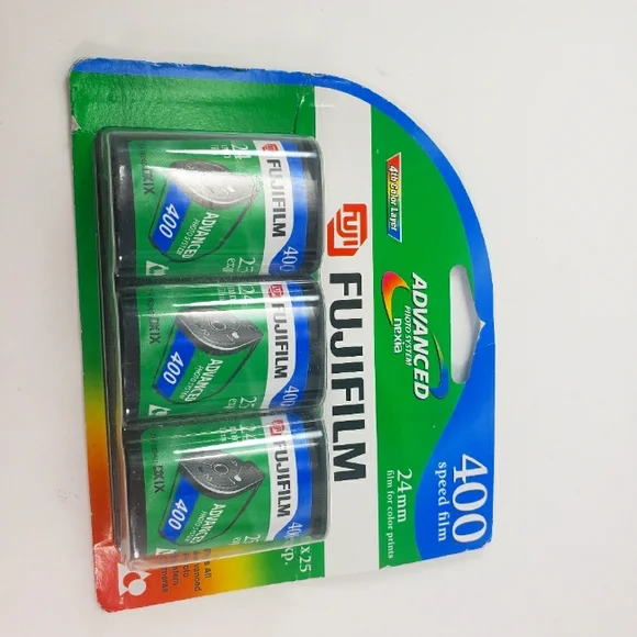 Advanced PhotoSystem FujiFilm 400 Speed Film 24MM 3x25 Exposures