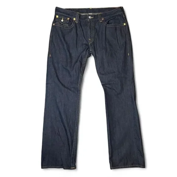 True Religion Dark wash straight leg denim jeans with back flap pockets sz 40