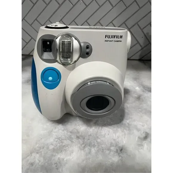 Used Fujifilm Instax Mini 7S Instant Film Camera (White with Blue trim)