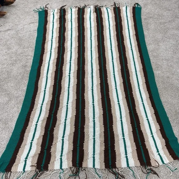 Handmade Afghan White Tan Green Brown Raised Diamond/Geometric Design Fringe 72