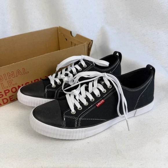 Levis Anikin C CVS Mens US 10 UK 9 Black Canvas Low Top Sneakers New