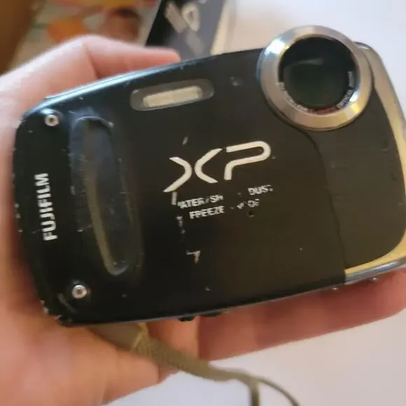 Fujifilm XP Underwater Camera Black 5X Zoom Waterproof Shockproof Dustproof