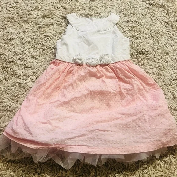 Beautiful Girl's dress size 3T
