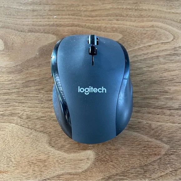 EUC Logitech wireless mouse