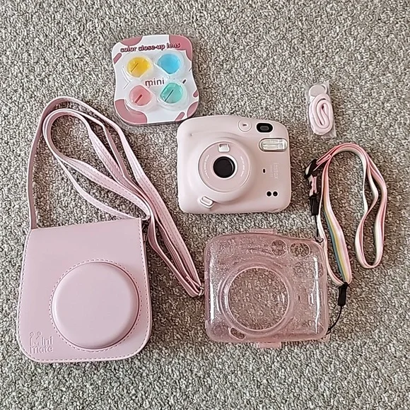 Fujifilm Instax Mini 11, like New, hardly used