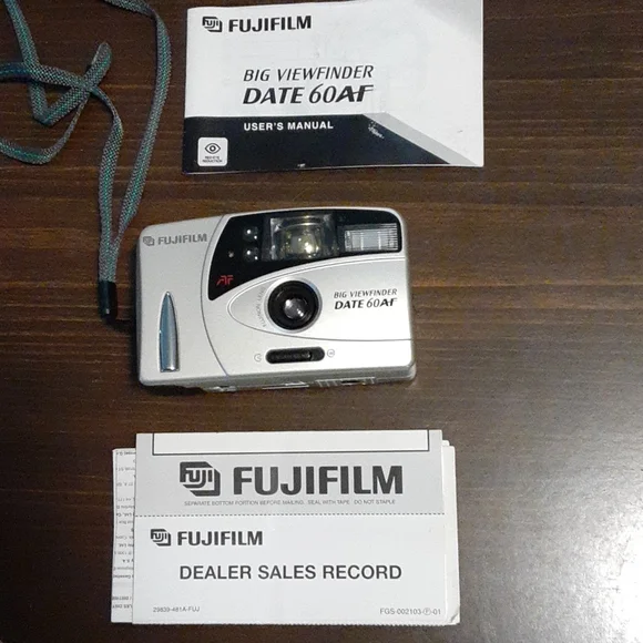 COLLECTORS BIG VIEWFINDER CAMERA
