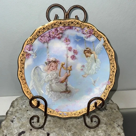 Vintage Angels Sweetly Swinging Reco Sandra Kuck Gardens of Innocence 1997 Plate