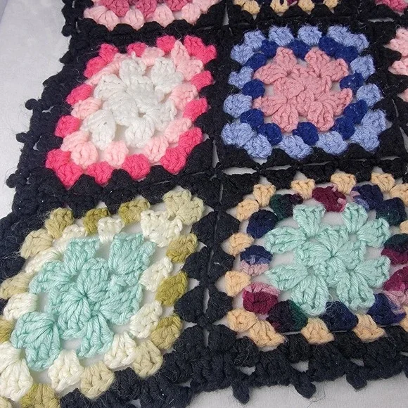 Vintage 1960/70's Retro Multicolored Granny Crochet Patchwork Quilt Throw Afghan