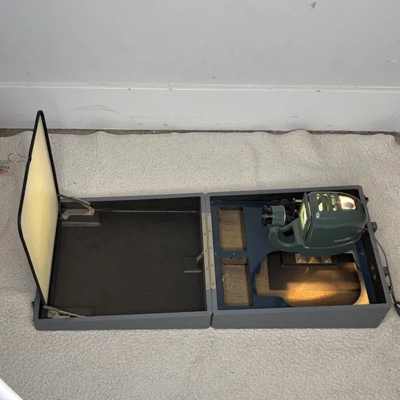 Vintage Fuji Film Birdie Kit Portable Slide Projector