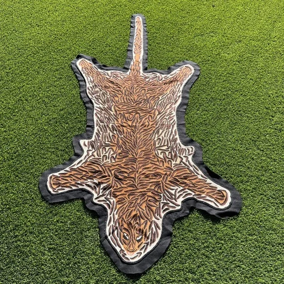 Scarlette Wool Tiger Shaped Rug 95