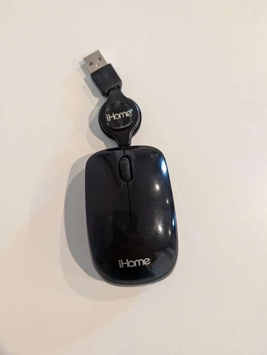 iHome Black Wired Optical Mouse with Retractable Cable Reel