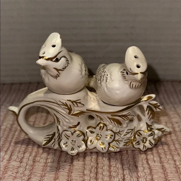 Vintage Napco Perched Birds Salt And Pepper Shaker Set 1951 Original Label