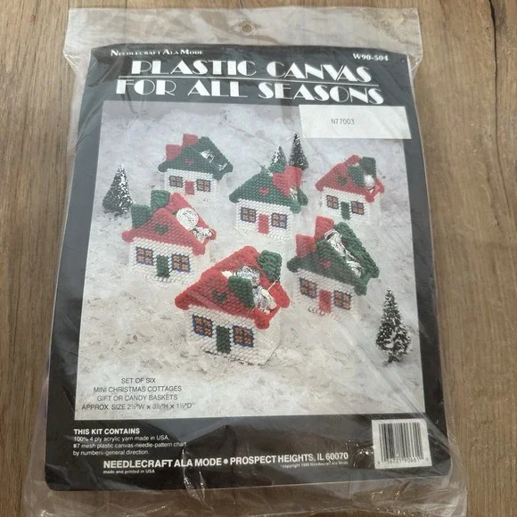 VTG Plastic Canvas For All Seasons Christmas Cottages W90-504‎ Sealed