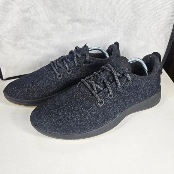 Allbirds Wool Runner Mizzles Mens 10 True Black Gum Sole Sneakers WRM M10