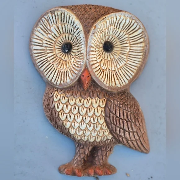 Vitnage 1970s Plastic Wall Hanging Owl 8