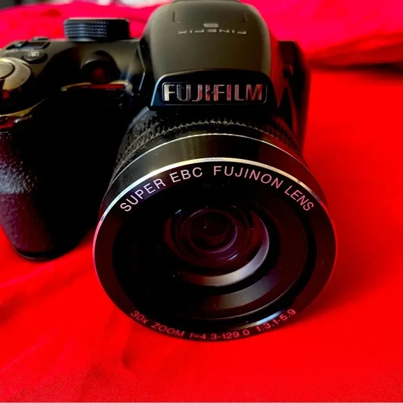 Camera- Fujifilm FinePix S4500