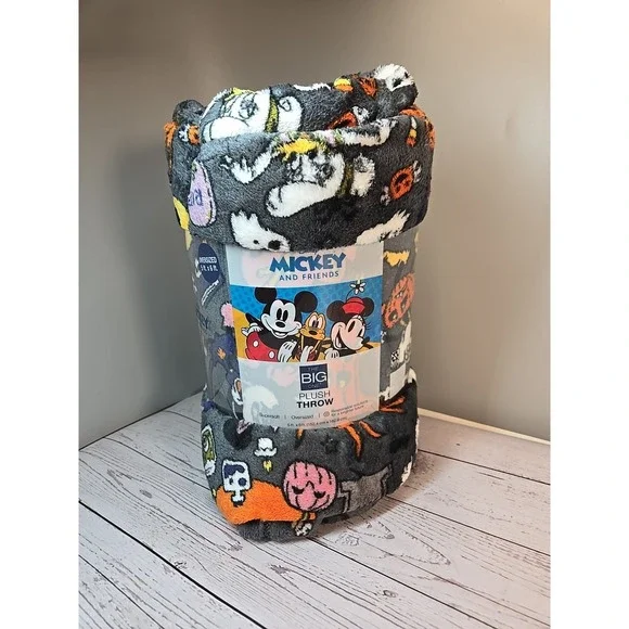The Big‎ One Disney Halloween Mickey & Friends Plush Throw Blanket 5' x 6' Foot