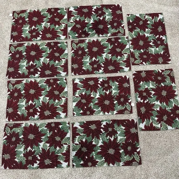 Set / Lot Of 10 Christmas Placemats Tapestry Poinsettias Red Flowers 18.5