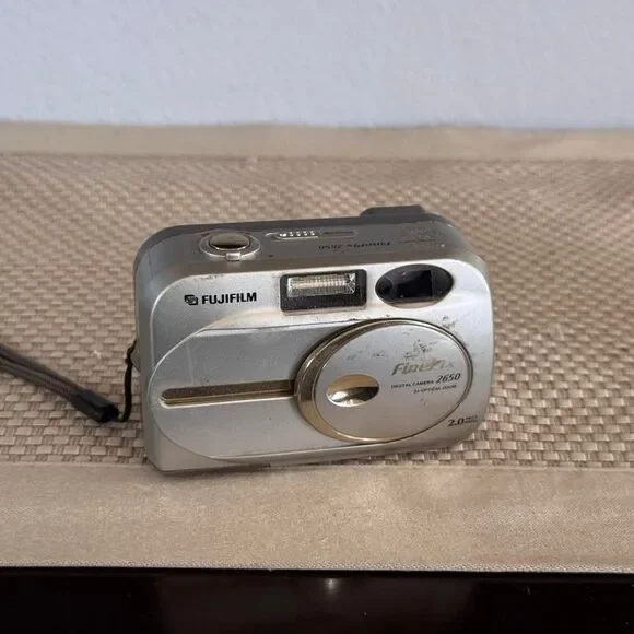 Fujifilm Finepix 2650 Vintage Digital Camera