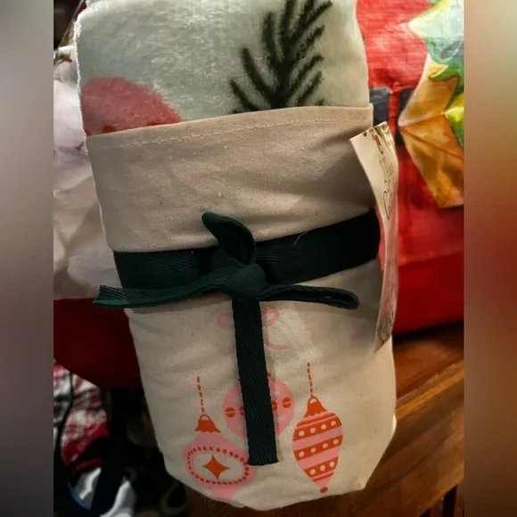 NWT-2 Piece Bundle Christmas Throw and Reusable Santa’s Sack 🎄🎄