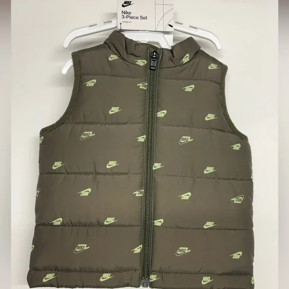 NWT Nike Kids Green Puffer Vest 2T