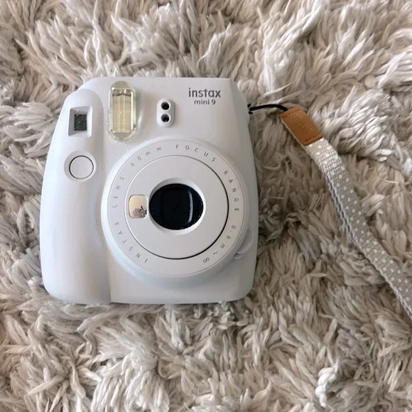 Instal mini 9 white Polaroid camera fujifilm with film