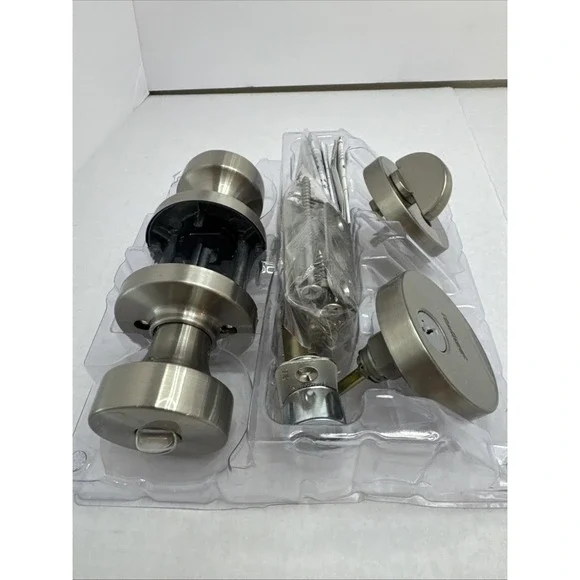 Kwikset Pismo Rose Entry Lever & Single Cylinder Deadbolt Satin Nickel 99910-069