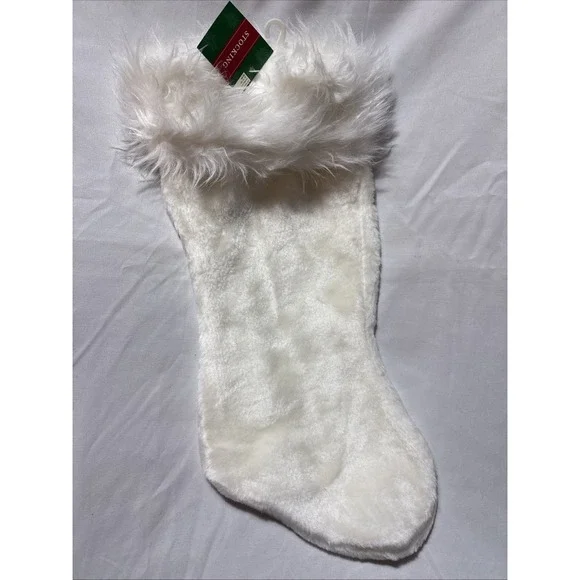 NEW WHITE CHRISTMAS‎ STOCKING WHITE FAUX FUR CUFF TARGET