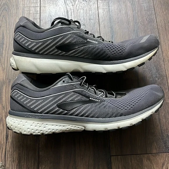 Brooks‎ Ghost 12 Men’s Gray Size 14