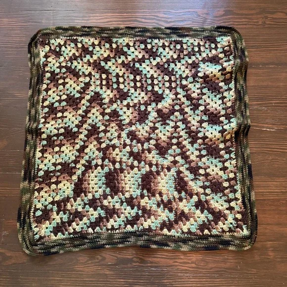 Vintage Handmade Crochet Granny Square Afghan‎ Lap Blanket Throw 32