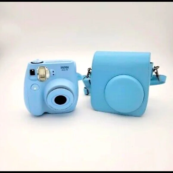 Fujifilm FinePix XP130 16.4-Megapixel Digital Camera in Sky Blue