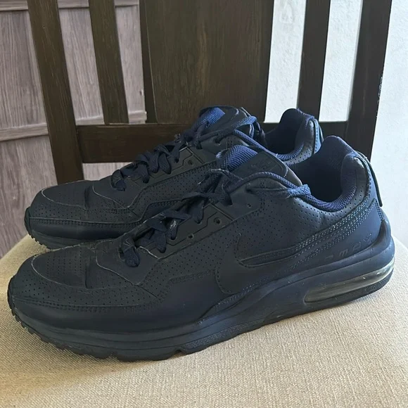 Nike Men’s Air Max LTD 3 Sneakers Midnight Navy (Navy Blue) Size 12