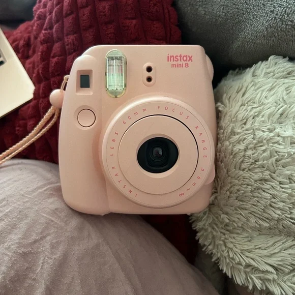 Instant X mini 8 with case