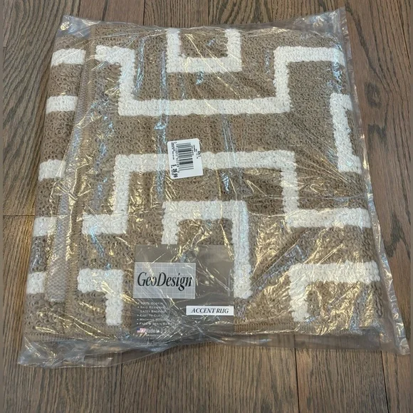 NWT Maples rugs Accent Rug Geodesign