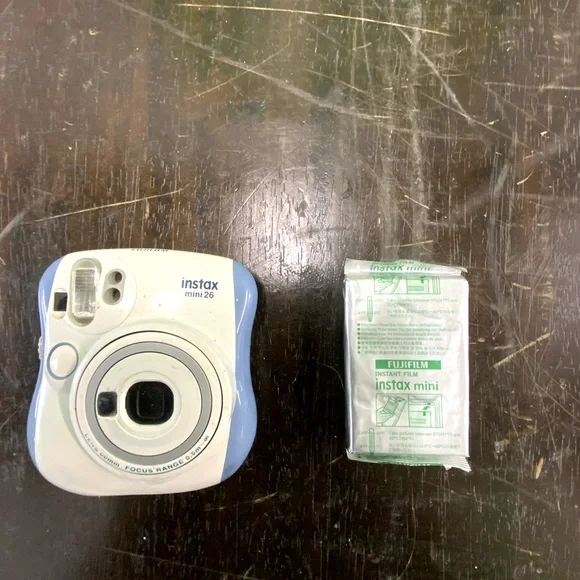 Intax mini 26 Polaroid camera
