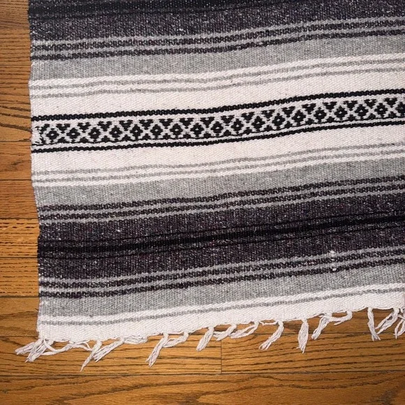 Traditional Mexican Falsa blanket-Yoga-Beach-Picnic Approx 46.75x69.25