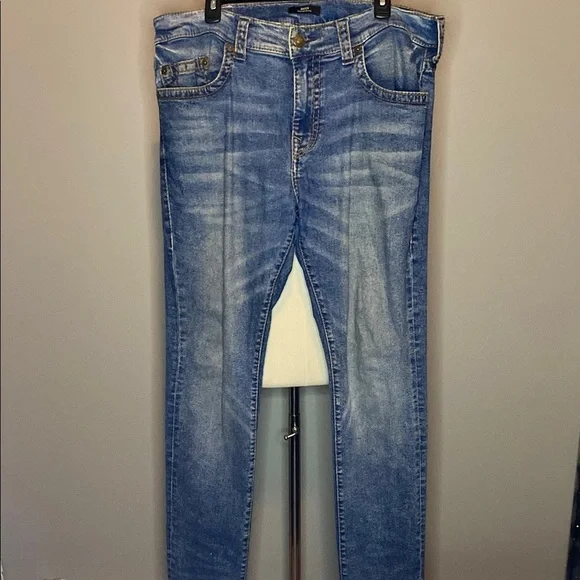 True Religion 'Rocco' Relaxed Skinny Denim Jeans in a Light Wash (36W x 34L)