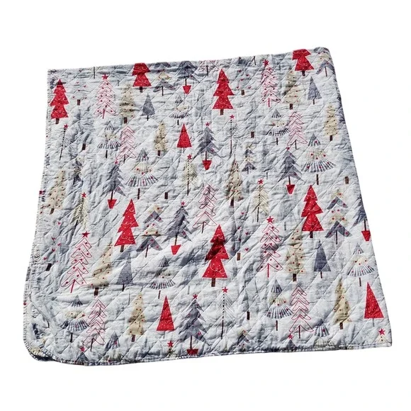 RT‎ Designer's Collection Christmas Tree Blanket 82x82 Red Gray Holiday Decor