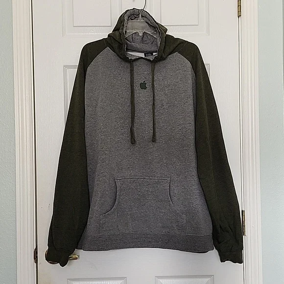 MEN'S HOODIE SIZE XXL