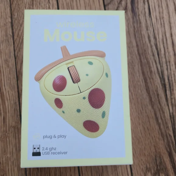 Vivitar 'Pizza' Novelty Computer Mouse - Yellow - Wireless-New In Box