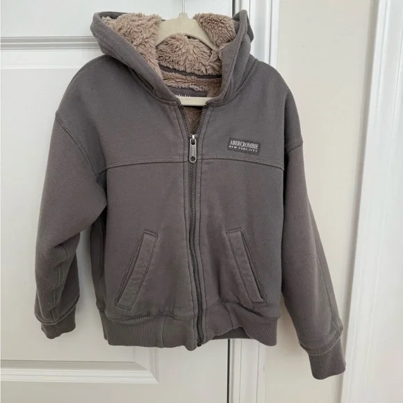 Abercrombie & Fitch Kids Gray jacket size 5-6 boys