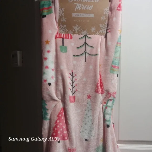 PINK Holiday Christmas Tree Blanket 60×70