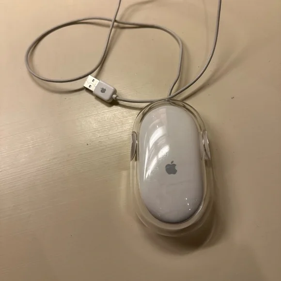 Apple Magic Mouse vintage