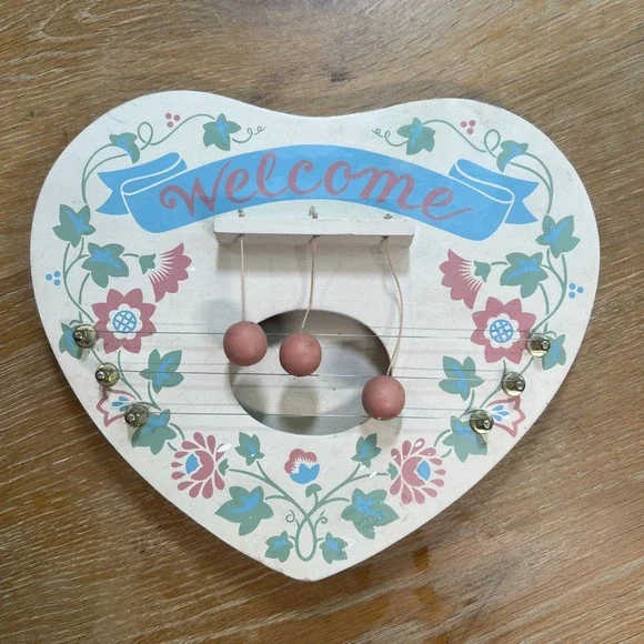 Vintage Avon Heart Shaped Wooden Welcome Door Harp Cottagecore Grandmacore Cute