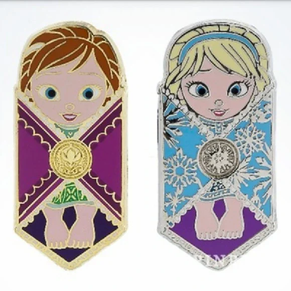 Disney‎ Pin Princess Anna Queen Elsa Swaddled Baby Blankets Frozen 2 pins 114325
