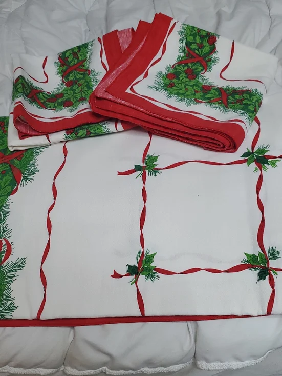 Festive Holiday Table Cloth with Red Ribbon & Green Holly Accents 12 Napkins