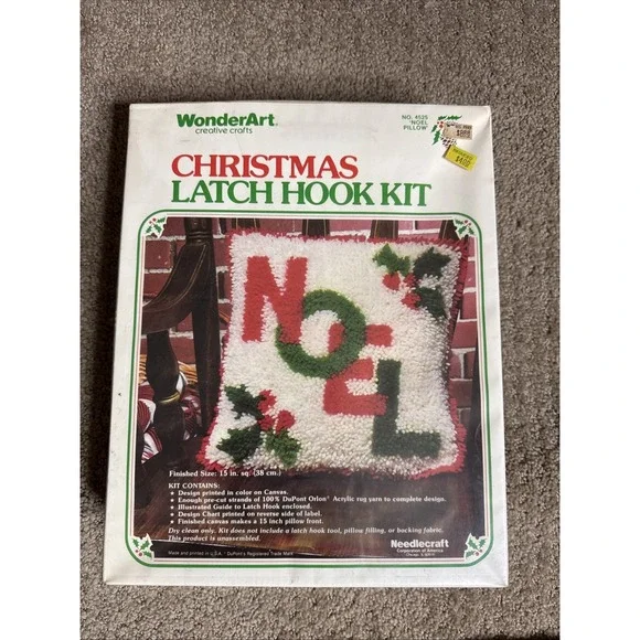 Wonder Art Christmas Latch Hook Kit Complete Noel Pillow #4525 NOS 15